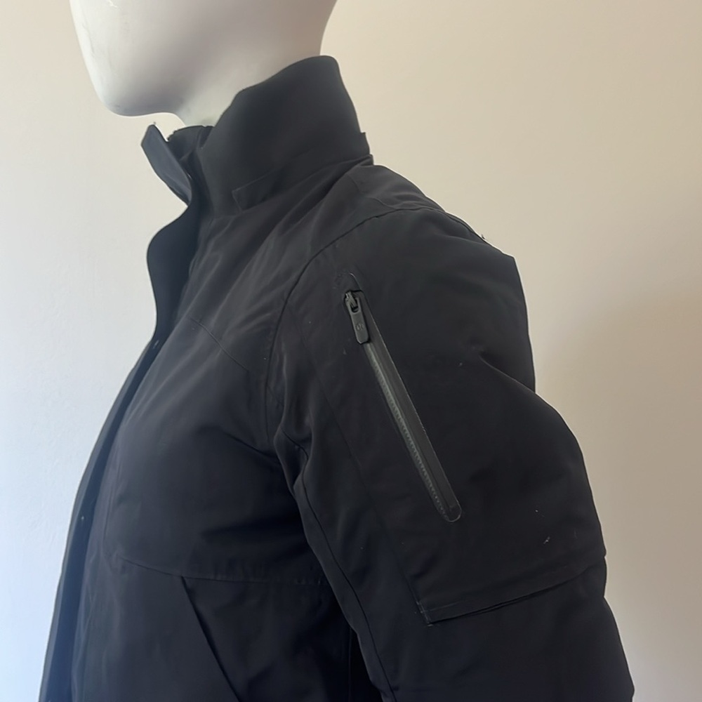 Lululemon Winter Warrior Bomber Coat Jacket Black Without hooded Size 0 - Picture 4 of 13
